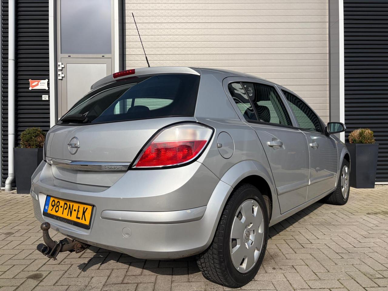 Opel Astra 1.6