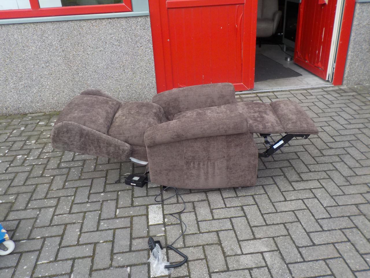 Nieuwe stoffen sta-op relax fauteuils met 2 motoren in meerde kleuren
