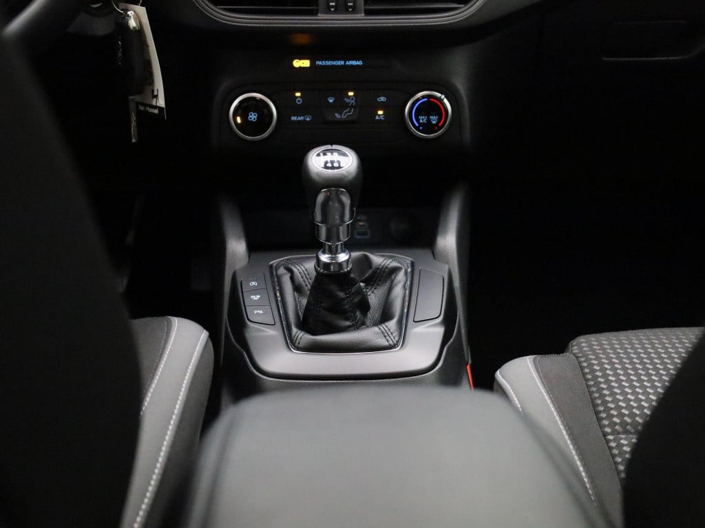 Ford Focus wagon 1.0 ecoboost hybrid connected | navigatie | cruise control