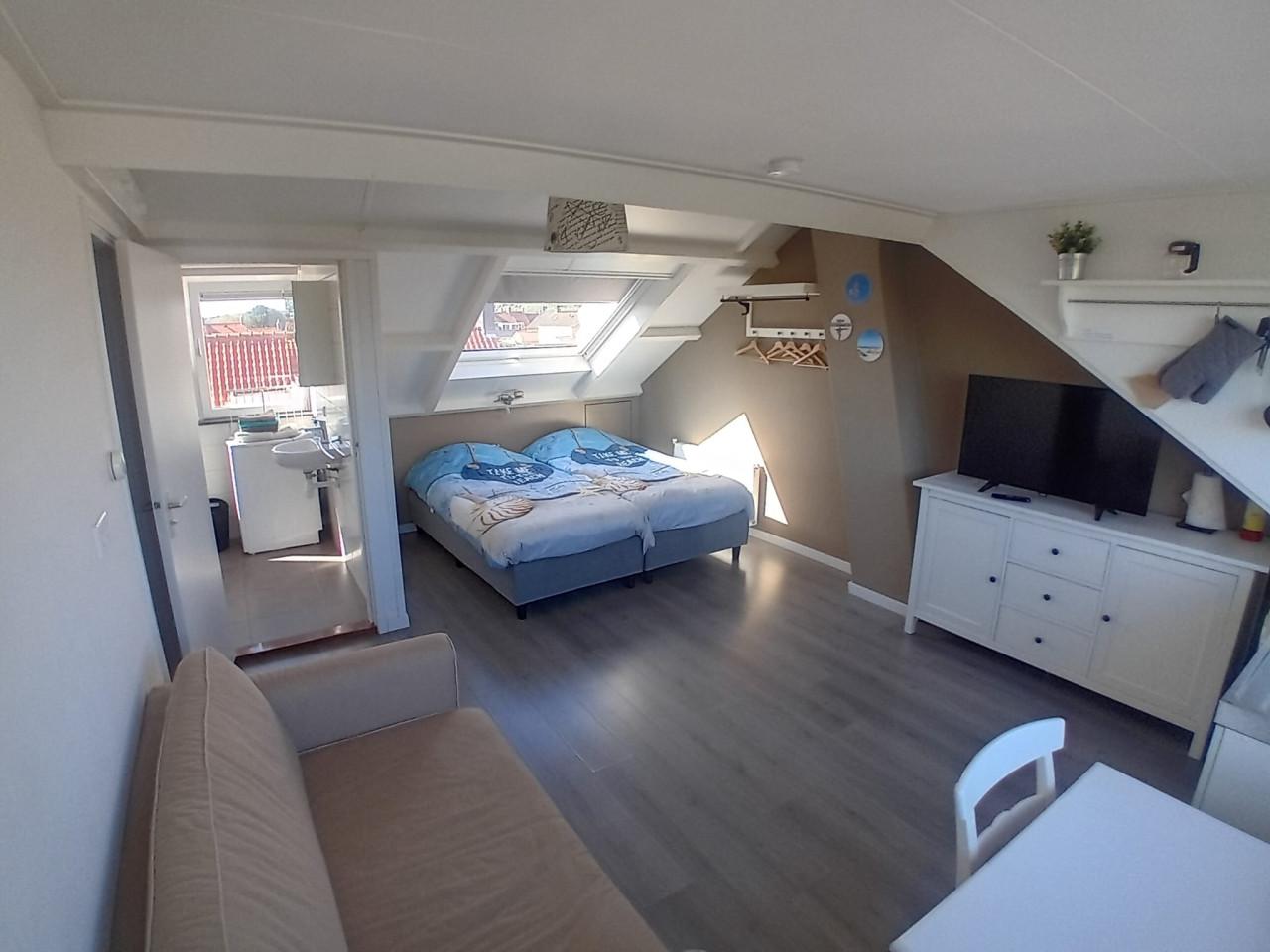 Nette studio te huur in Westkapelle, beschikbaar vanaf 1 / 10 / 2026. Rent.