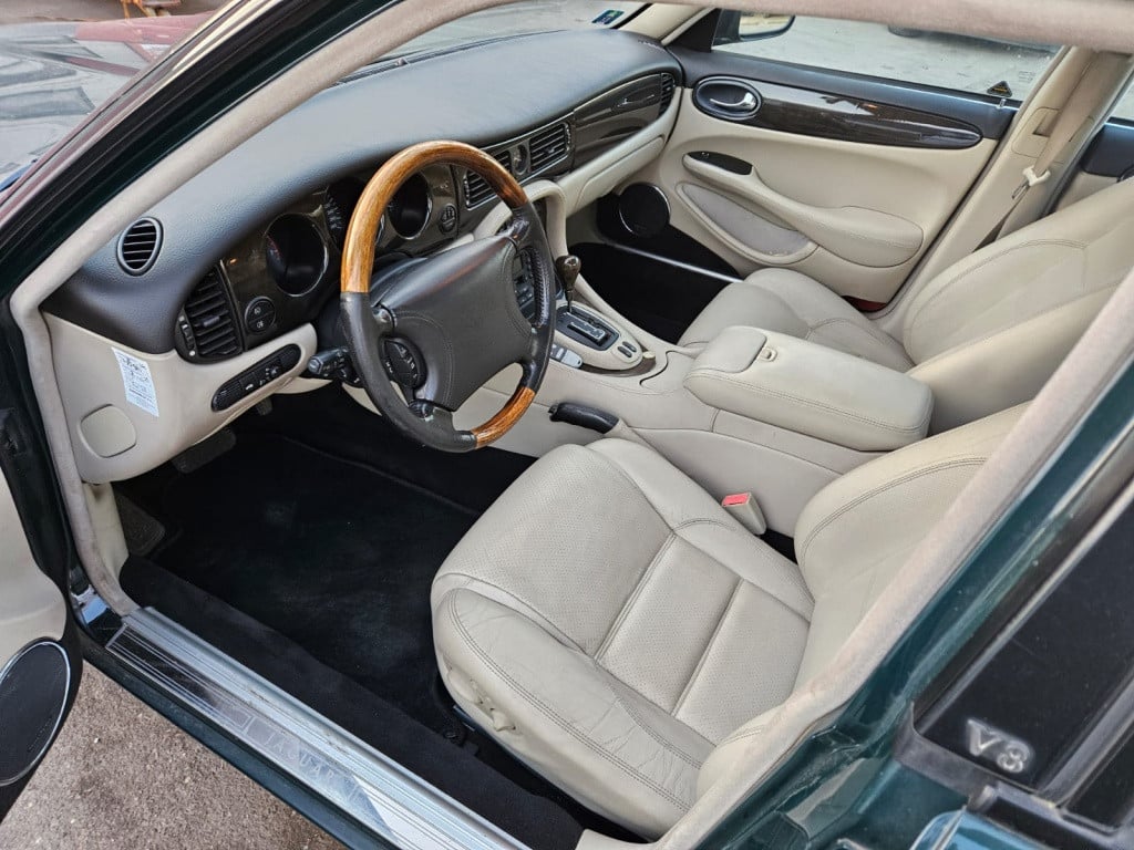 Jaguar Xj xjr 4.0