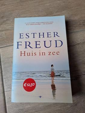 Roman Huis in zee van Esther Freud