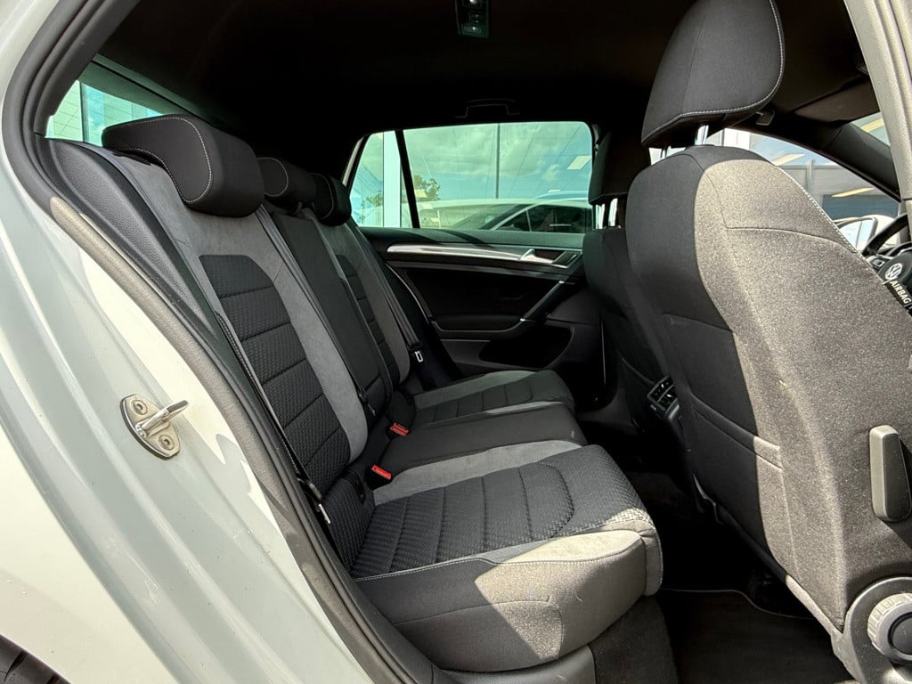 Volkswagen Golf 1.5 tsi highline business r