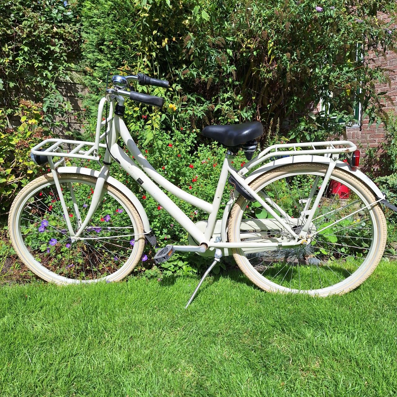Meisjesfiets 26 inch, versnellingen, in goede staat.