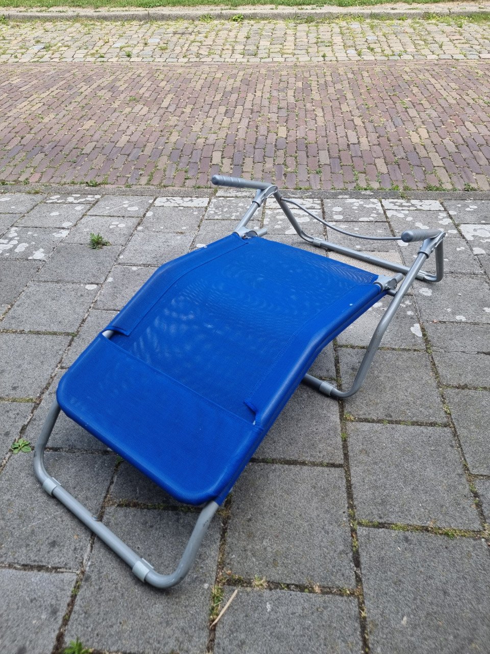 Blauwe tuin- en ligstoel