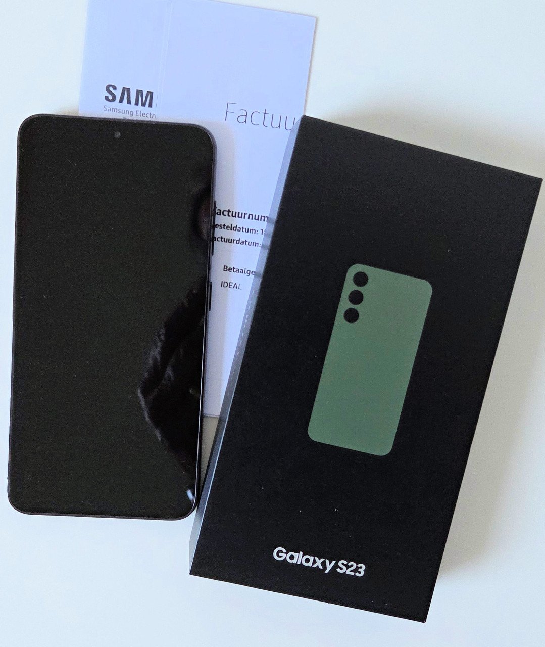 Samsung Galaxy S23 zgan