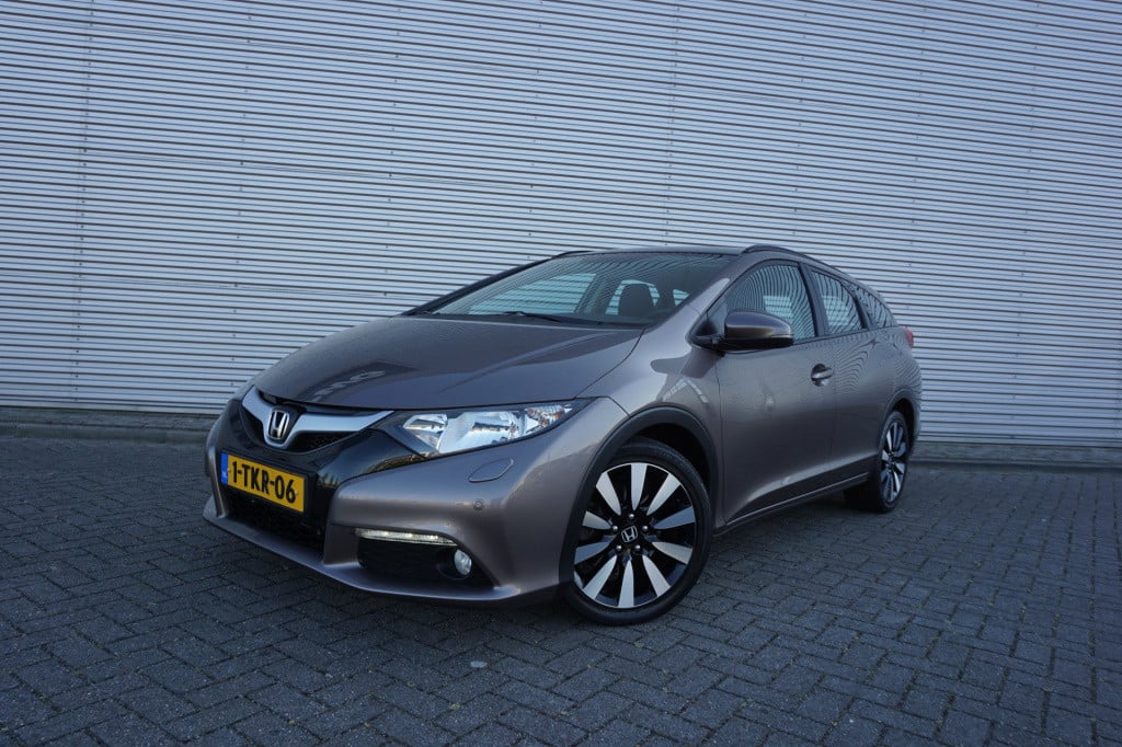 Honda Civic tourer 1.8 sport business edition climate / stoelverw. / cruise