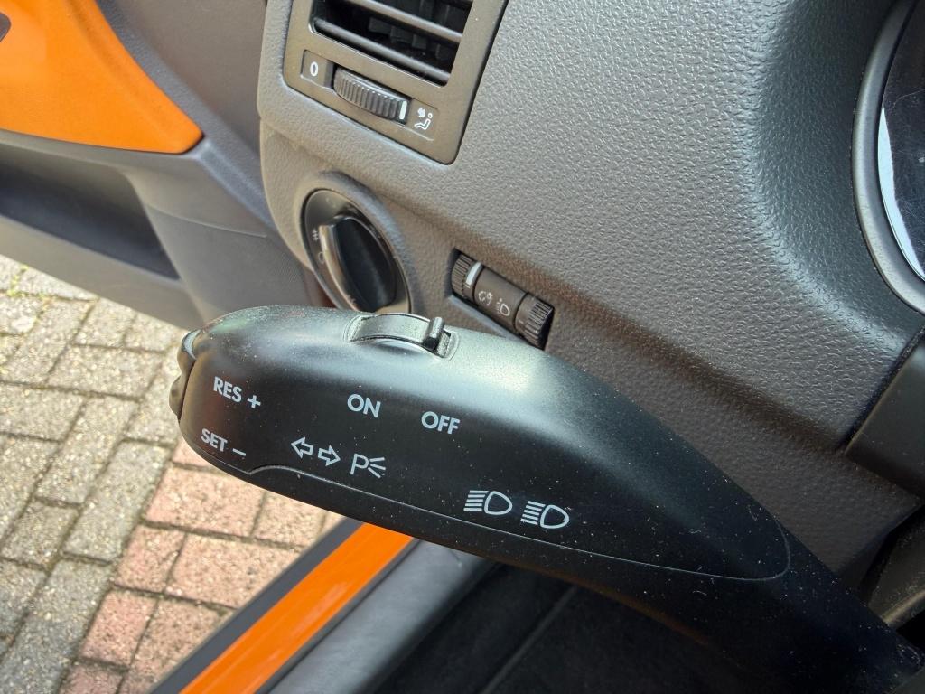 Volkswagen Polo 1.6-16v cross | automaat