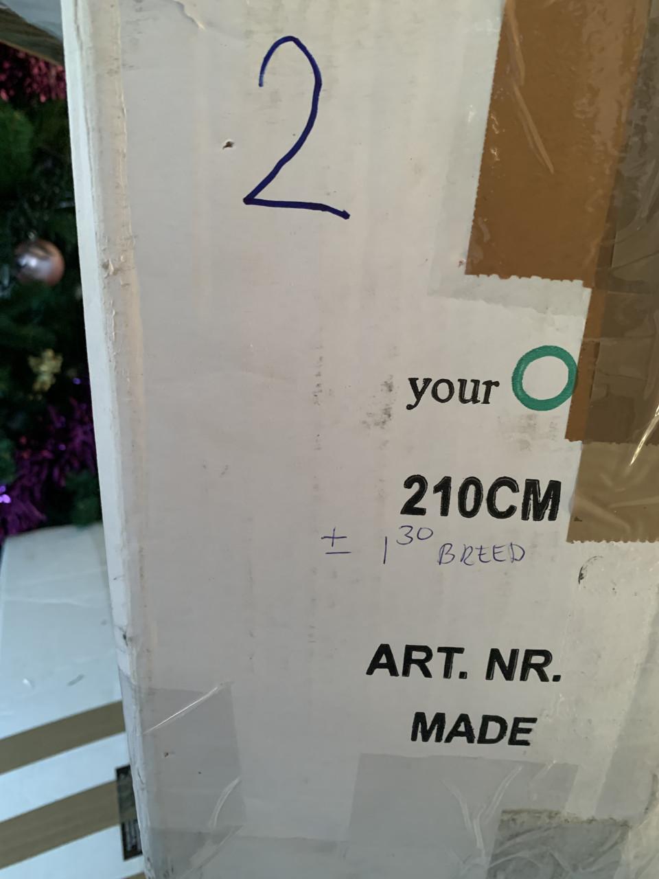 Kerstboom 2.10 m hoog , hoog super mooi!