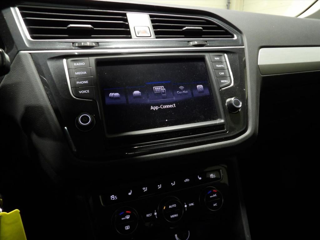 Volkswagen Tiguan 1.4 tsi act 150pk connected series