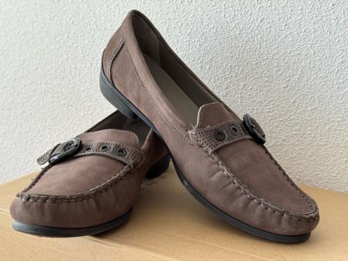 Mooie moccassins van Ara in maat 42 voor smalle voeten