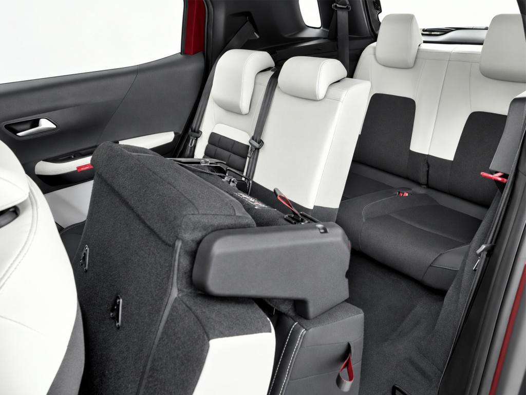 Citroen C3 Aircross hybrid 145pk automaat max 7 persoons | 7 zitplaatsen | 