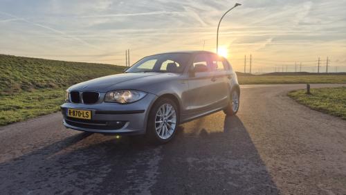 BMW 1-Serie 2.0 118I 5DR 2008 Grijs
