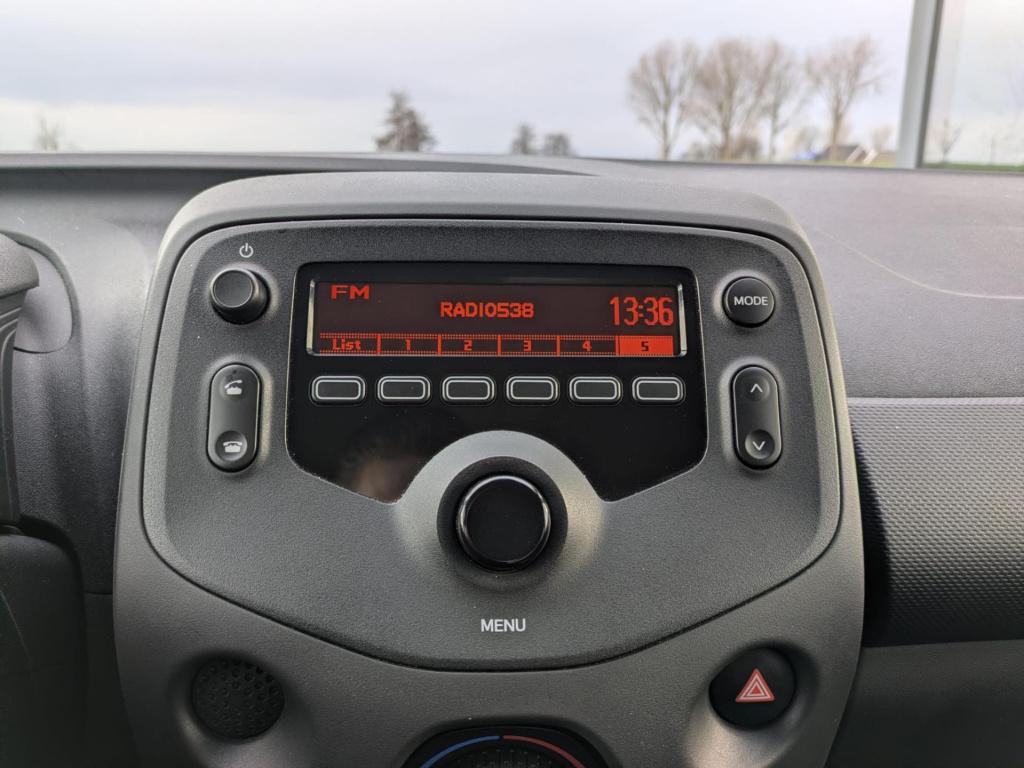 Toyota Aygo 1.0 vvt-i x-fun | airco | bluetooth