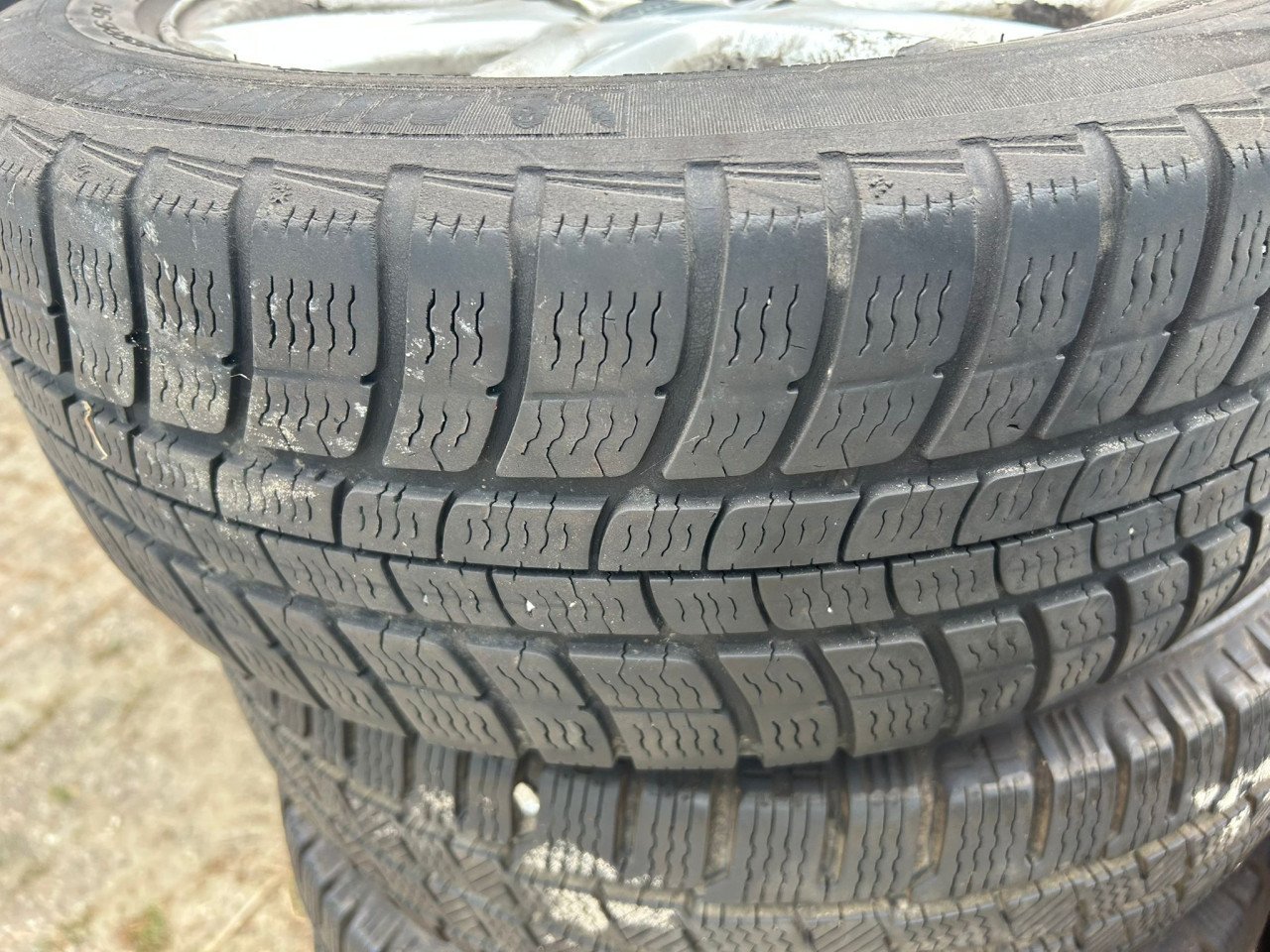 VOLVO ALUMIUM VELGEN MET MICHELIN ALPIN WINTERBANDEN 16INCH