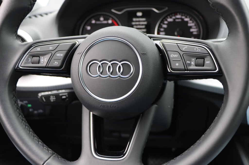 Audi Q2 35 tfsi s edition 150pk s-tronic