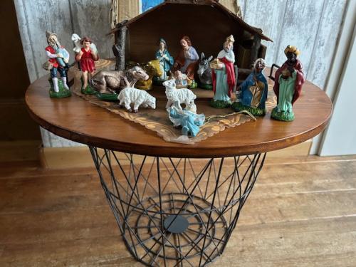 " Antiek Kerststalletje”