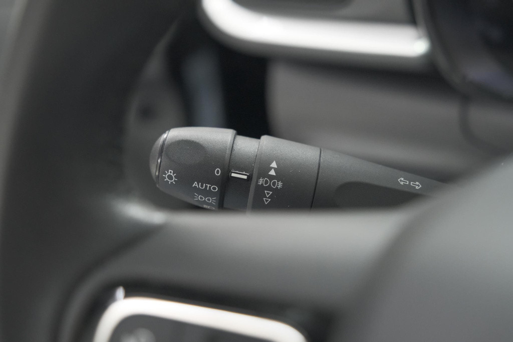 Citroen C3 puretech 110 eat6 shine | apple carplay | parkeersensoren | clim
