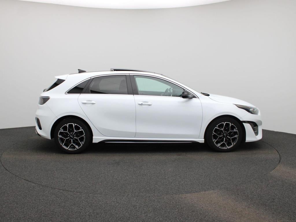 Kia Cee'd 1.5 t-gdi gt-line | panoramadak | navigatie | half leder | apple 