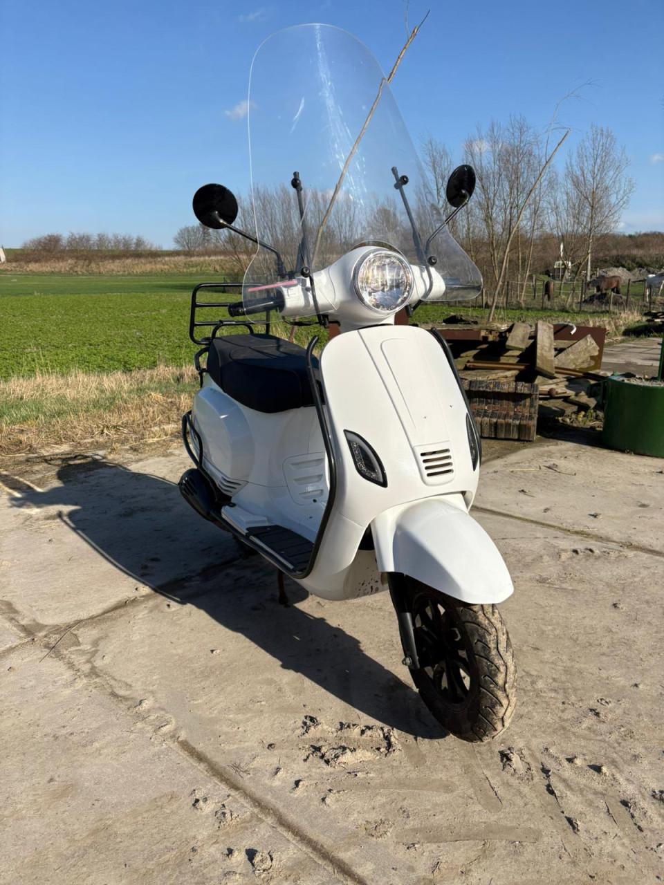 Scooter AGM VX50i