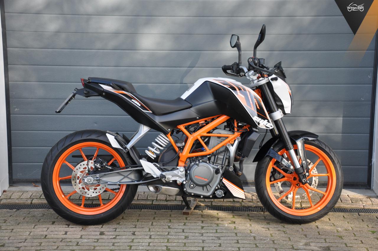 KTM 390 Duke ABS