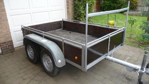 TE KOOP ONGEREMDE TANDEMASSER AANHANGER