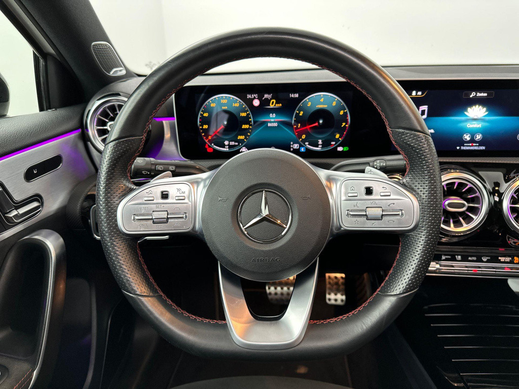 Mercedes-Benz A-Klasse 220 4matic amg pano acc sfeer memory