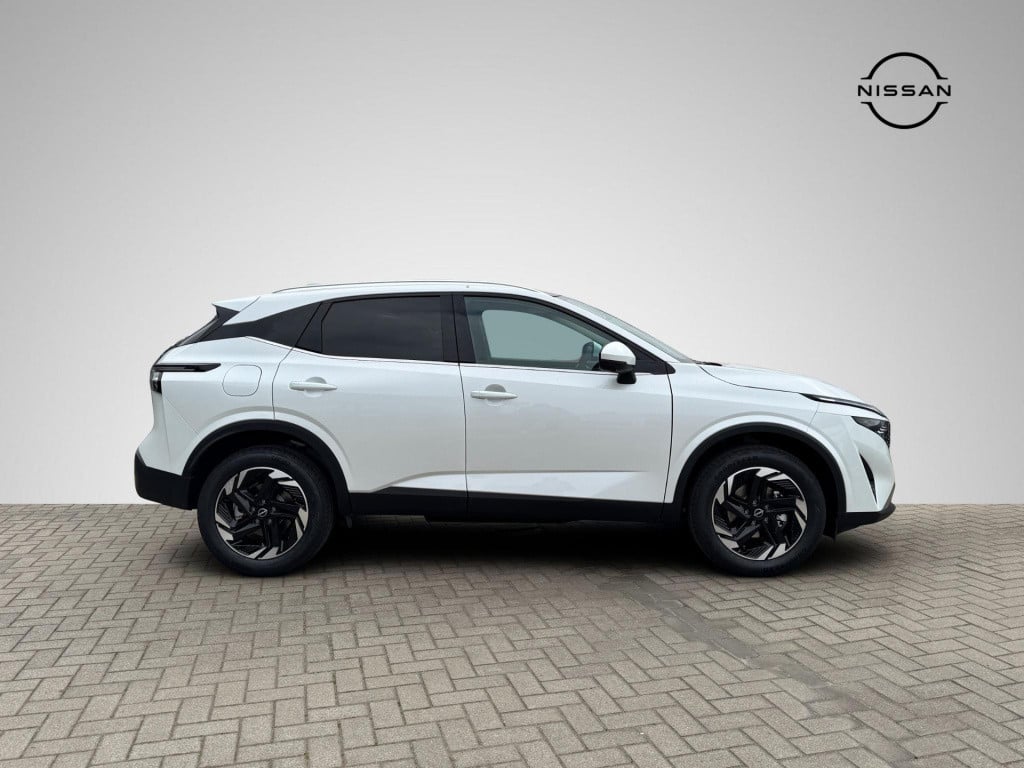 Nissan Qashqai 1.3 mhev n-connecta panoramadak + cold pack