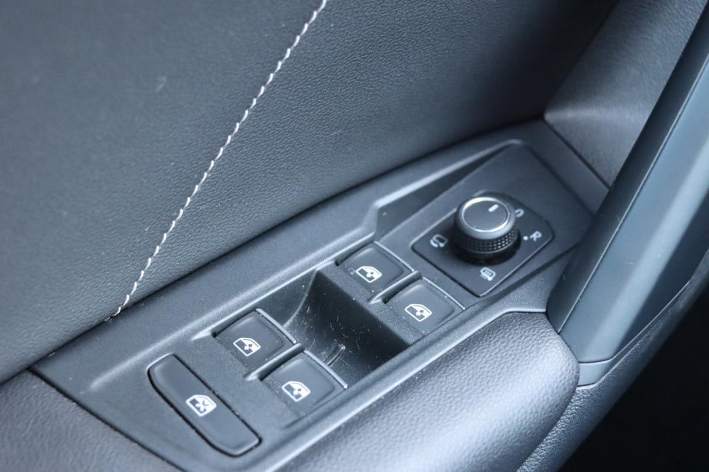 Volkswagen Tiguan 1.4 tsi ehybrid r-line business + 245pk dsg6