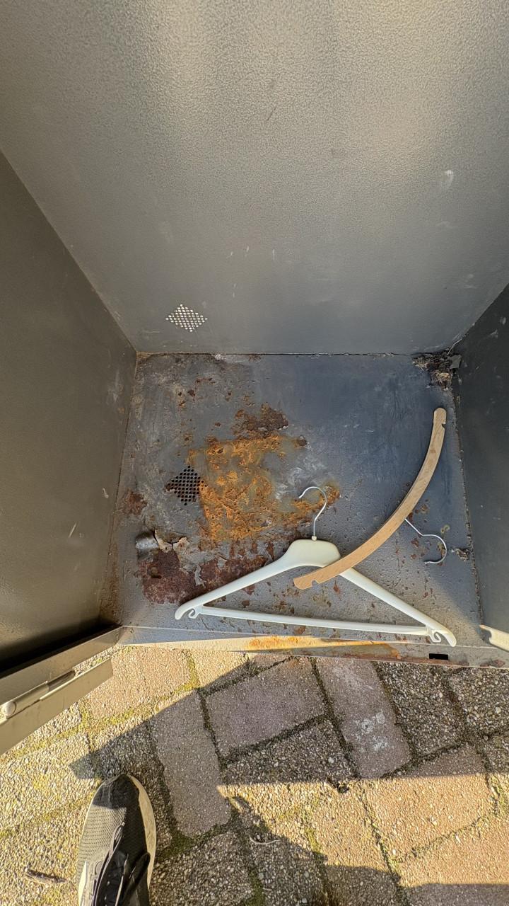 Zadelkast paardenkast lockerkast metalen kast