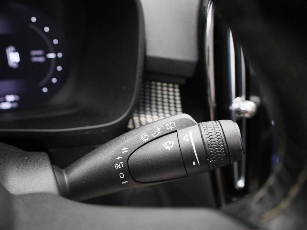 Volvo XC40 recharge p8 awd | automaat | panoramadak | apple carplay / andro