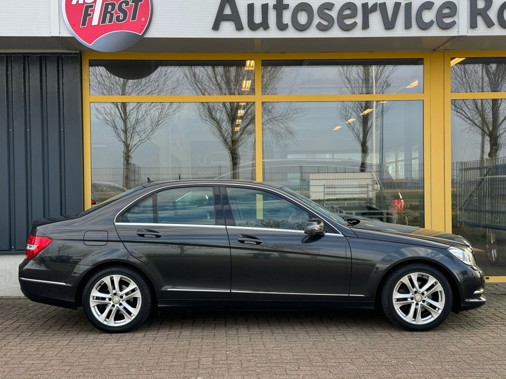 Mercedes-Benz C-Klasse 180 amb. avantgarde