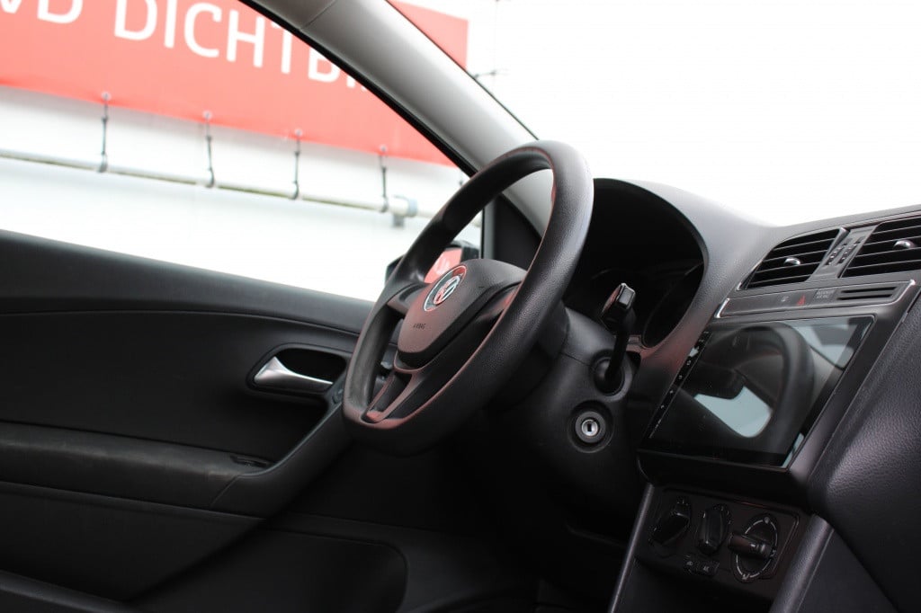 Volkswagen Polo 1.0