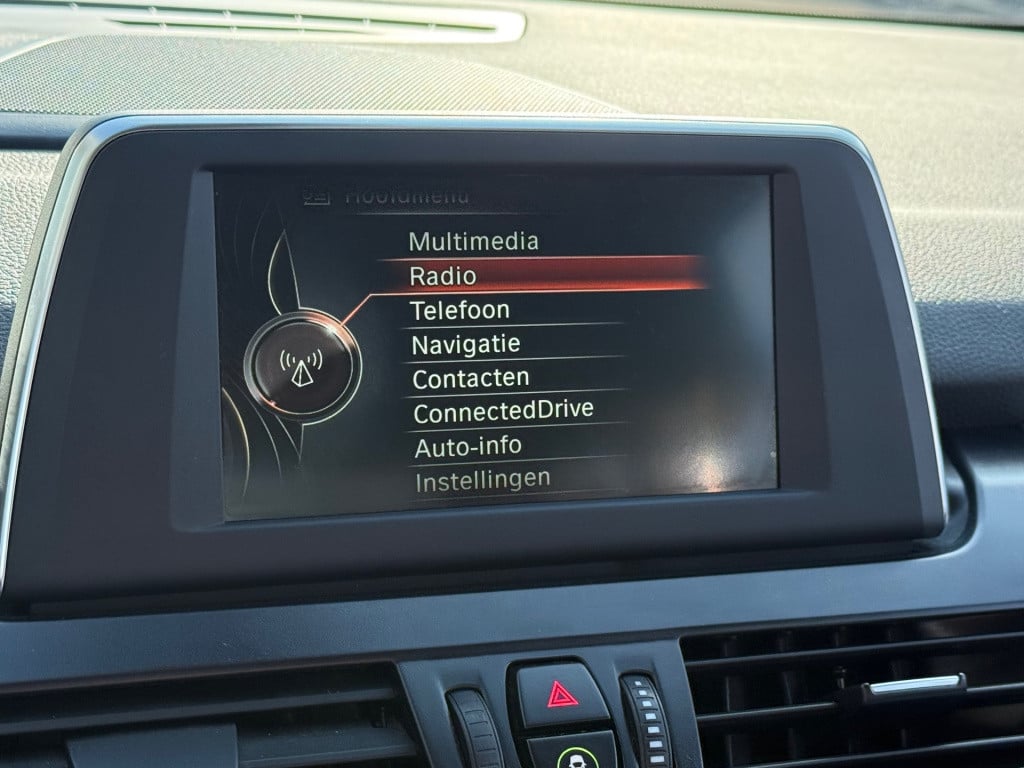 BMW 2-serie gran tourer 220i centennial executive