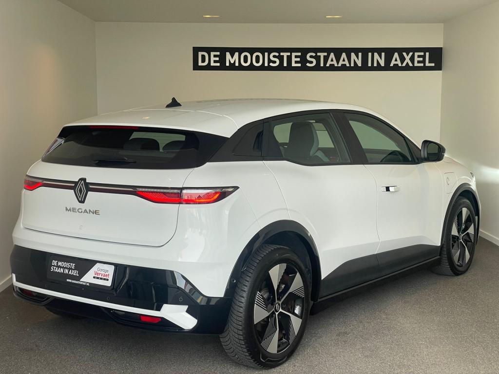 Renault Megane E-tech ev40 boost charge equilibre