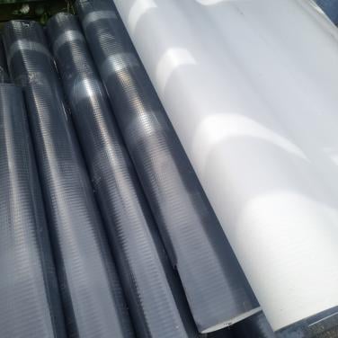 Pvc dakbedekking rollen ideaal voor aanbouw of carpoort