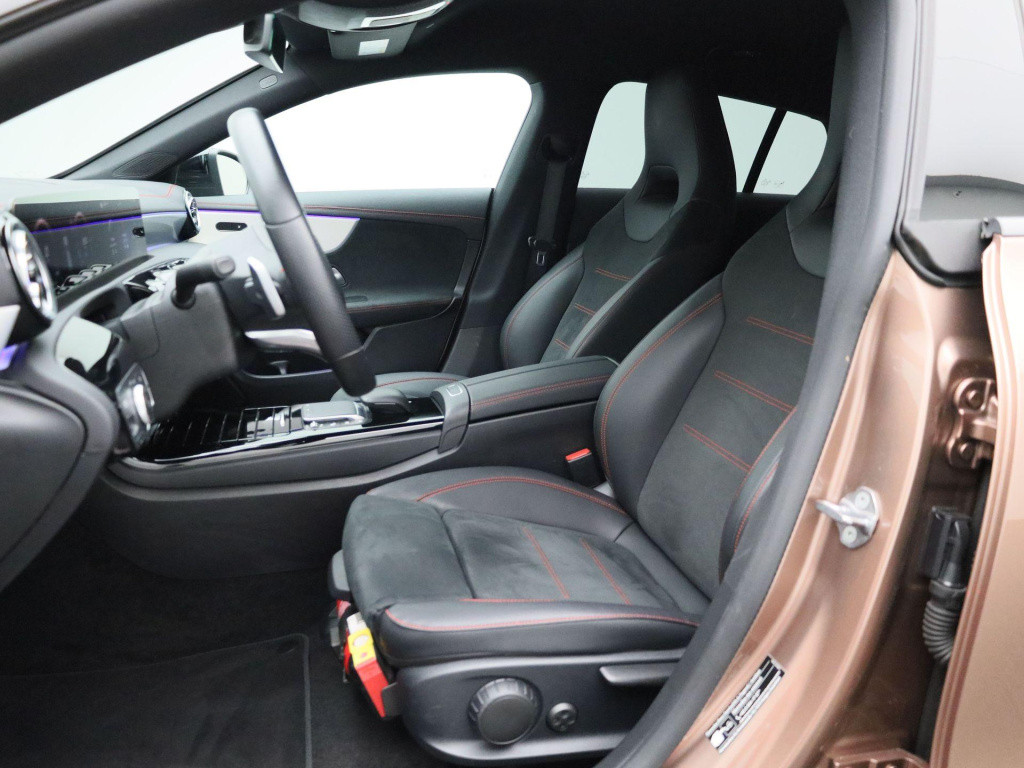 Mercedes-Benz Cla shooting brake 250 e amg line | automaat | stoel verwarmi