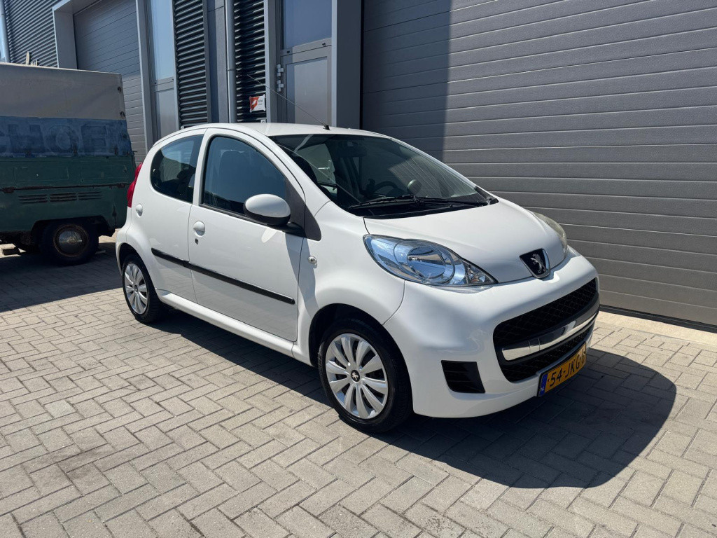 Peugeot 107 1.0-12v sublime/110.000 nap/apk/airco