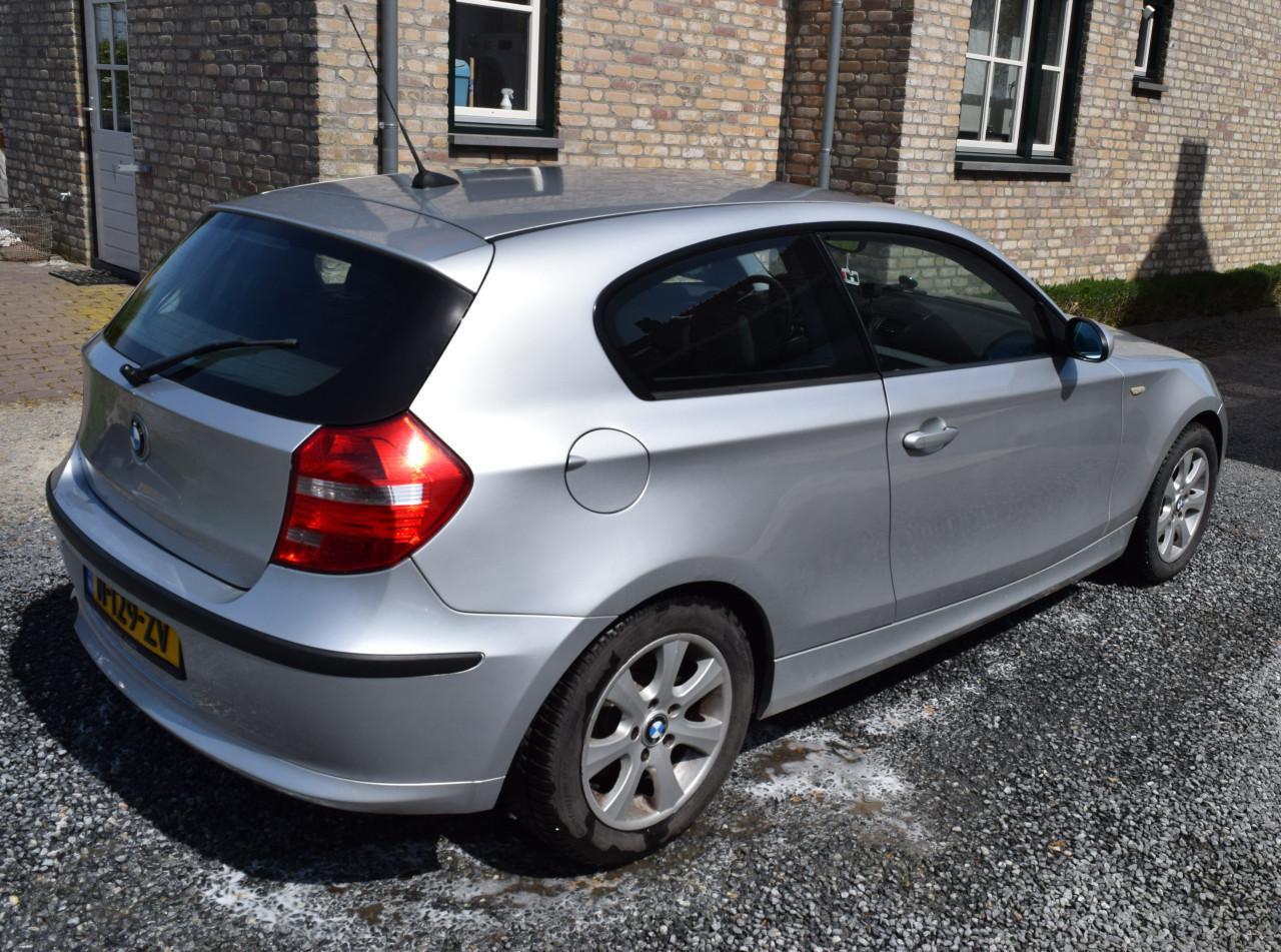 BMW 118i uit 2008 in zeer mooie staat.