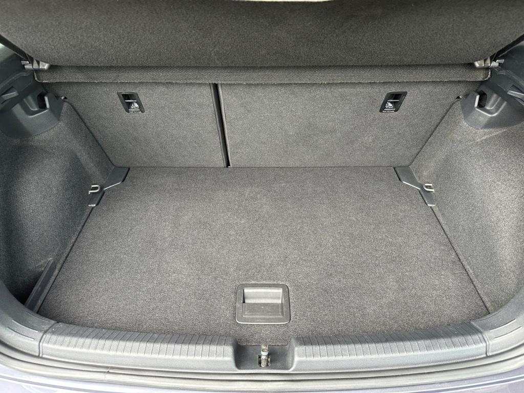 Volkswagen Polo 1.0 tsi dsg r-line 110pk | adapt. cruise | iq light | 17 in