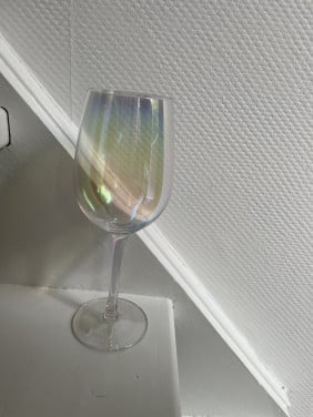 Nieuw regenboog wijnglas