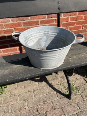 Oud rond teiltje