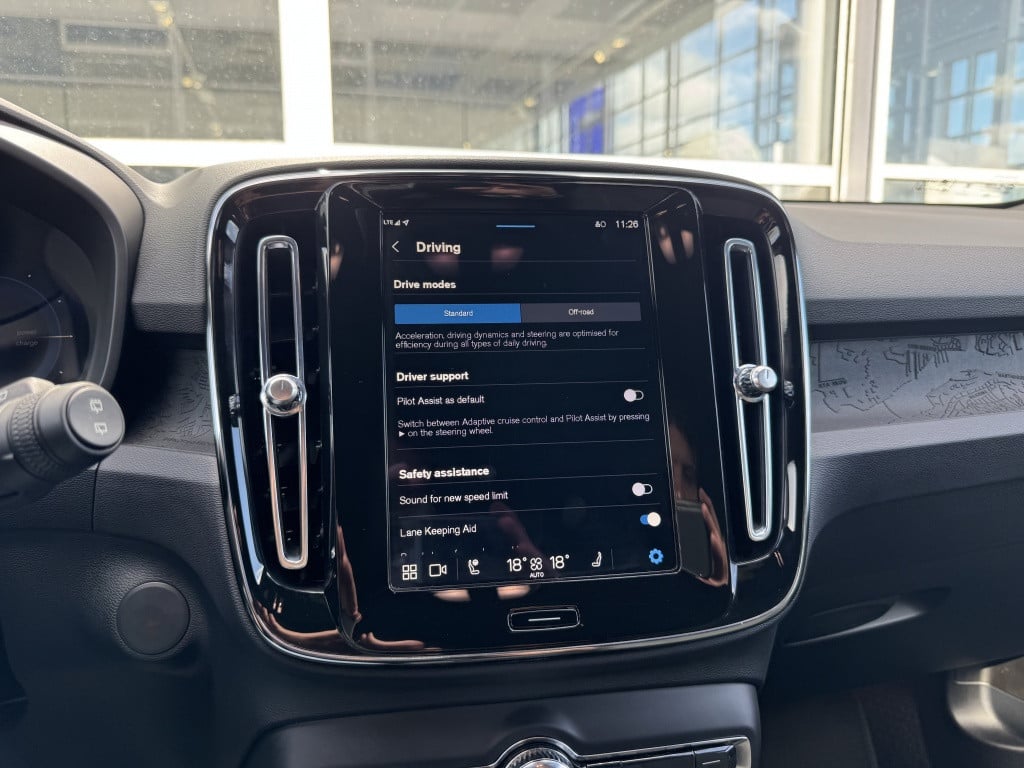 Volvo XC40 extended plus 82 kwh/252pk| adap.cruise| trekhaak| camera