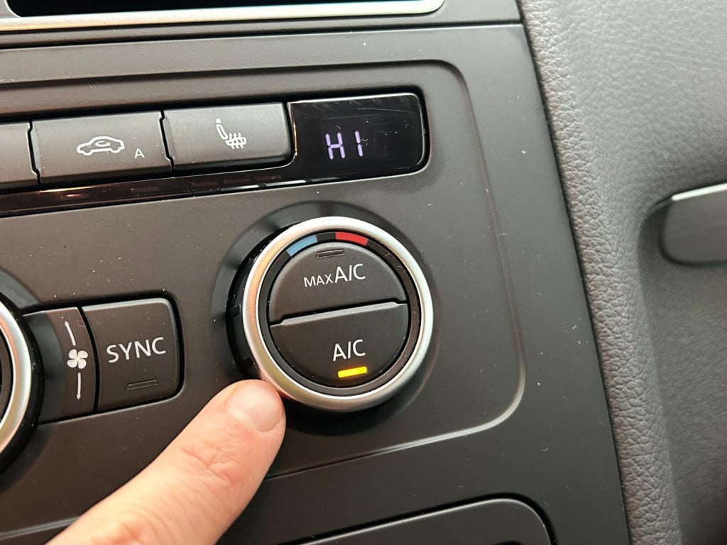 Volkswagen Touran occasion | airco | tweedehands volkswagen | stoelverwarmi