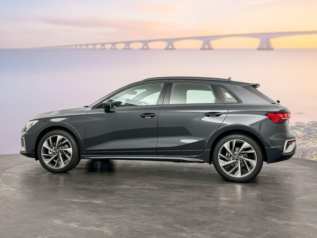 Audi A3 allstreet advanced edition 40 tfsi e 150 kw / 204 pk sportba