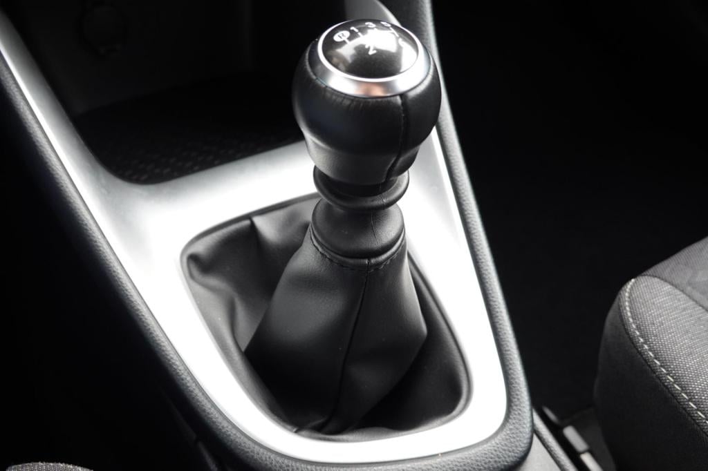 Toyota Yaris 1.5 vvt-i active