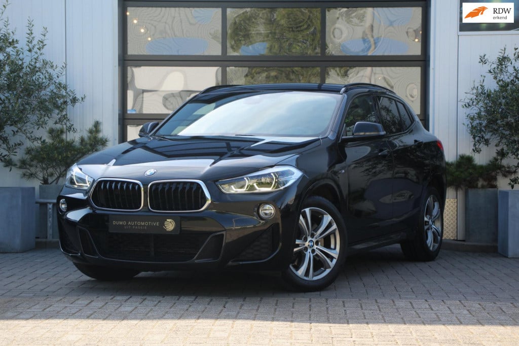 BMW X2 sdrive20i m-sport automaat. - led - elek kofferklep - headup - navi 