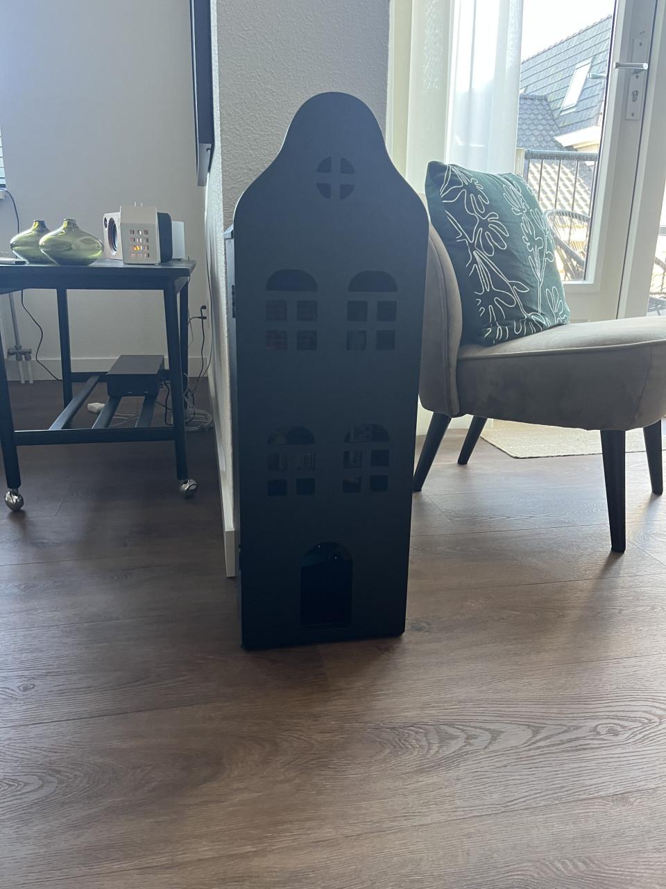 Poppenhuis (HEMA) met complete inventaris