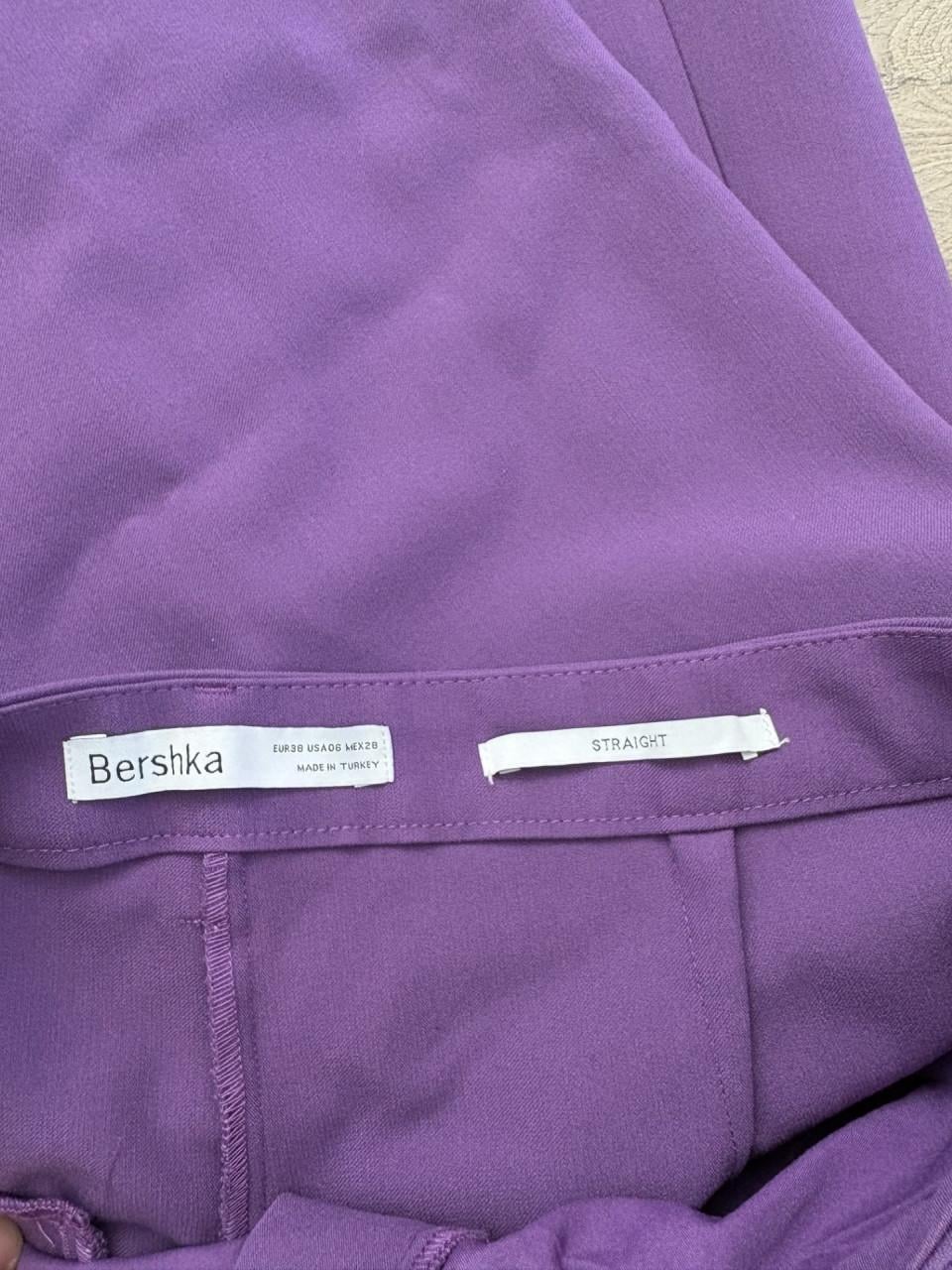 Broekpak van Bershka maat 38.