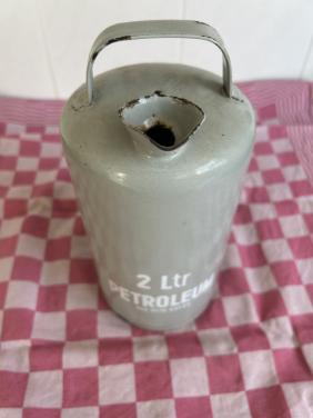 Emaille petroleumkan 2 ltr.